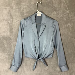 Aritzia Wilfred Shirt Women's 2XS Tie Front Icy Blue Satin Top Long Sleeves